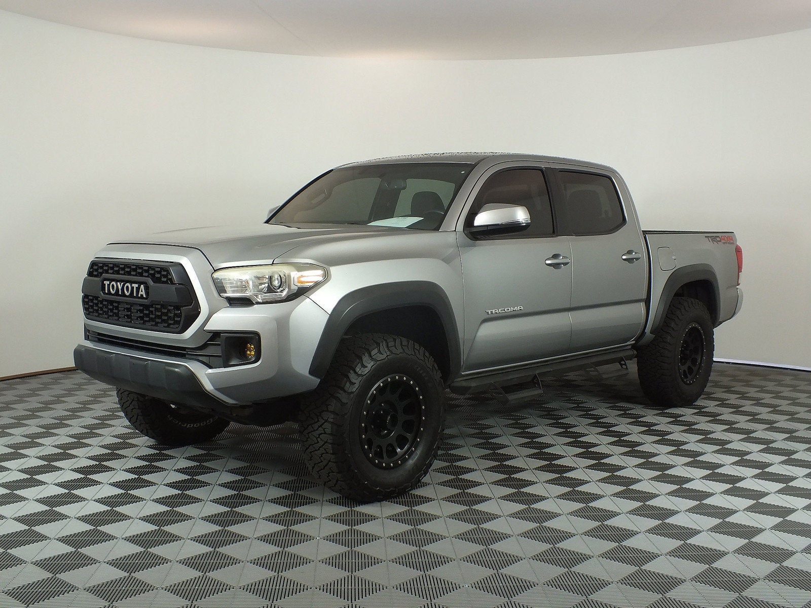 2017 Toyota Tacoma TRD Off Road 4WD *CLEAN CARFAX!*