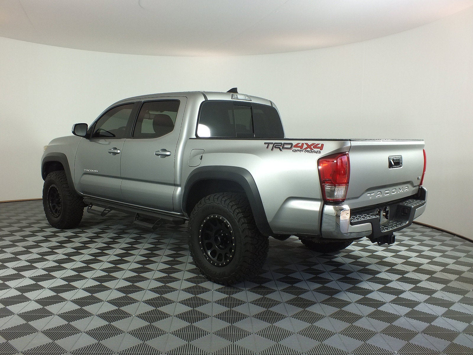 2017 Toyota Tacoma TRD Off Road 4WD *CLEAN CARFAX!*