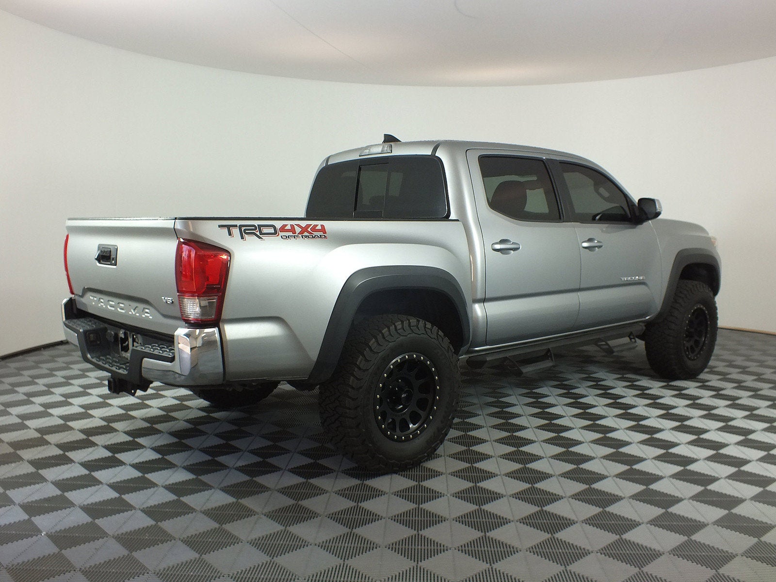 2017 Toyota Tacoma TRD Off Road 4WD *CLEAN CARFAX!*