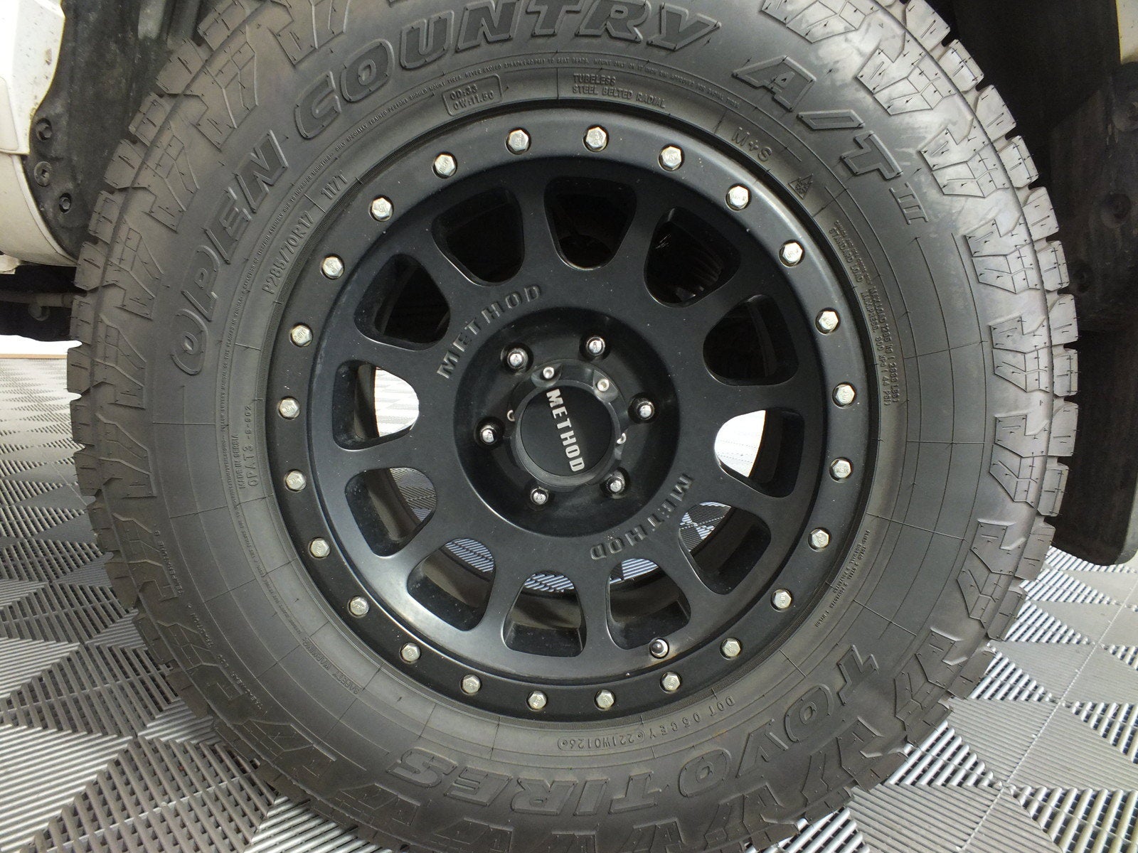 2016 Toyota Tacoma Limited 4WD *RUNS STRONG!*