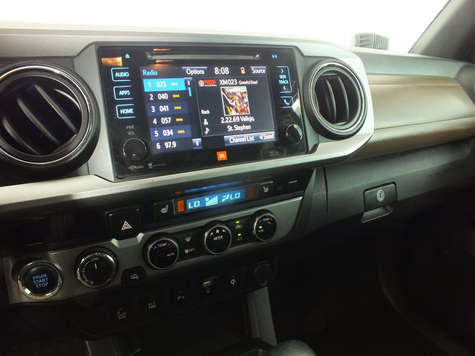 2016 Toyota Tacoma Limited 4WD *RUNS STRONG!*