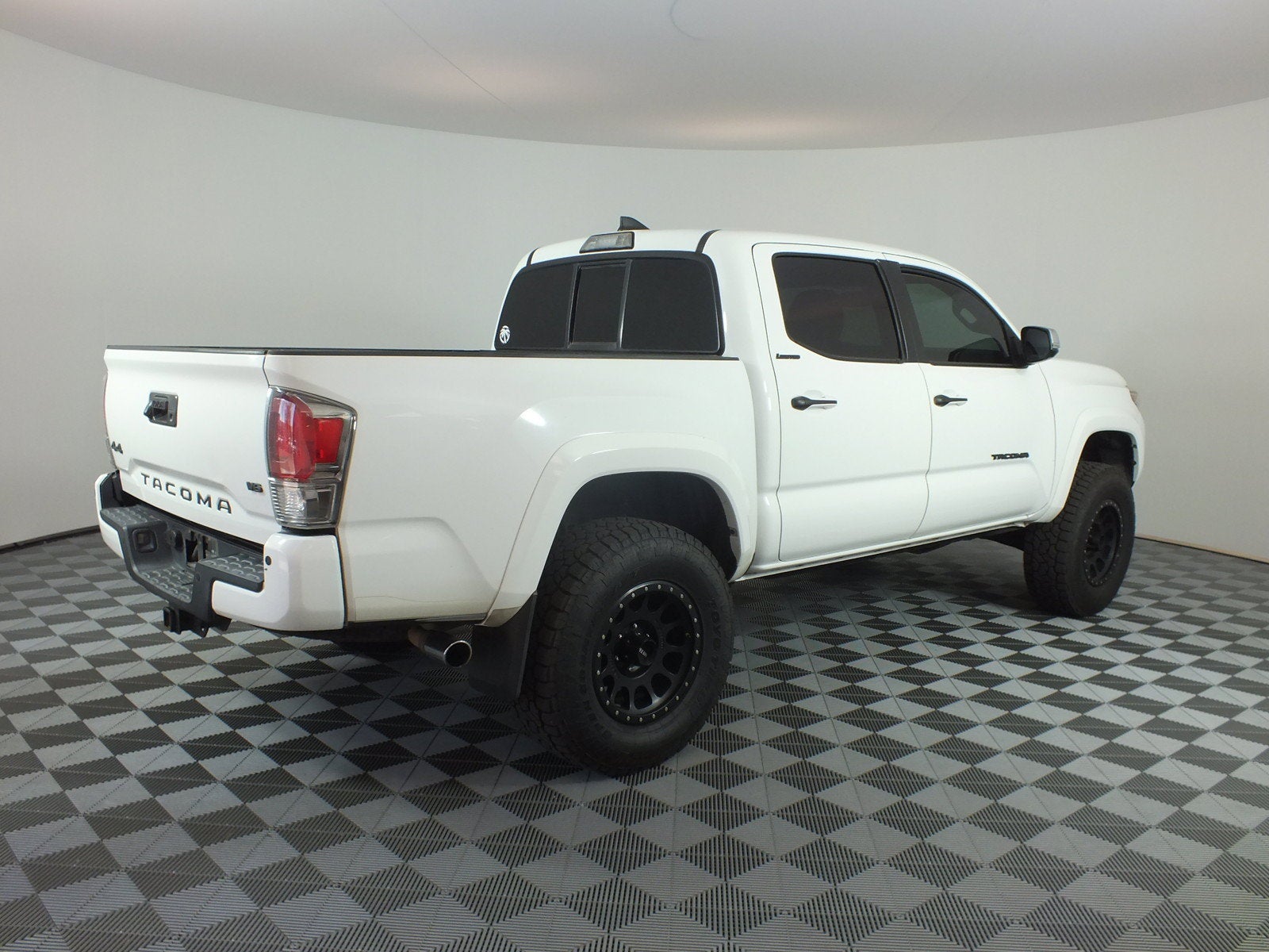 2016 Toyota Tacoma Limited 4WD *RUNS STRONG!*