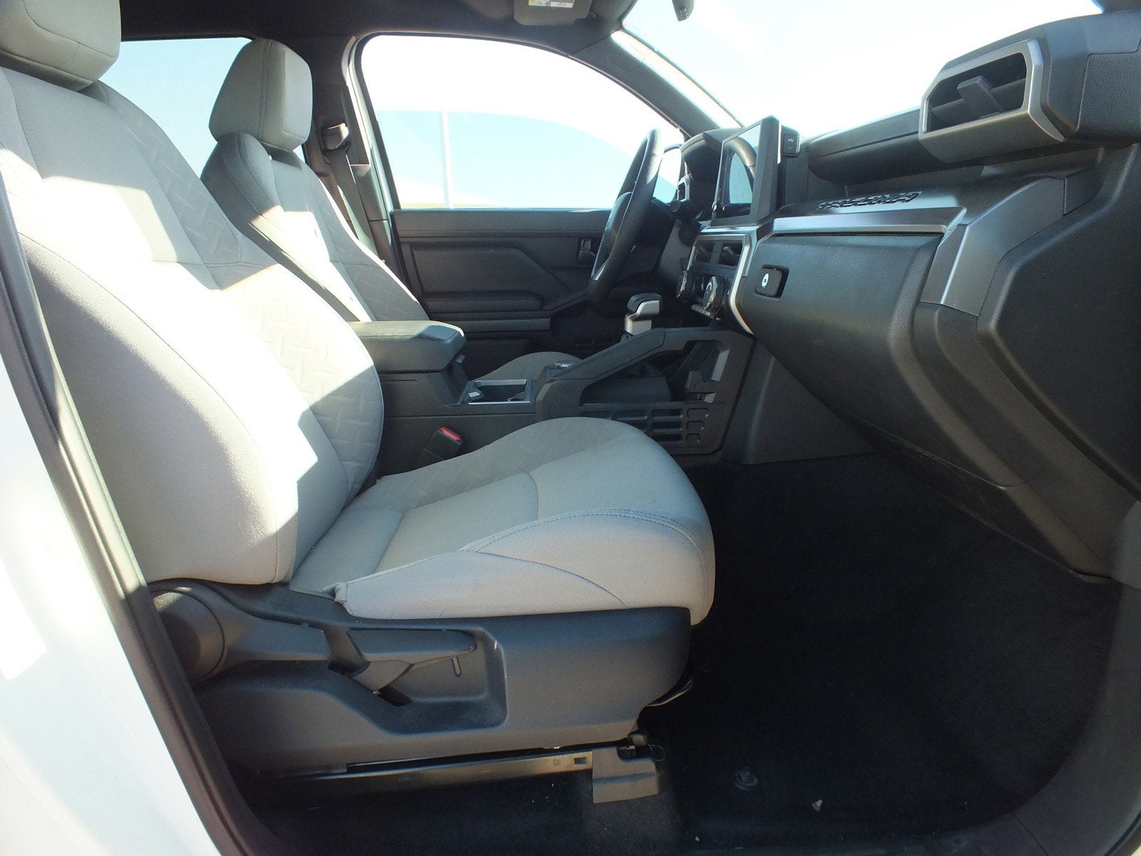 2024 Toyota Tacoma SR5 2WD *1-OWNER*