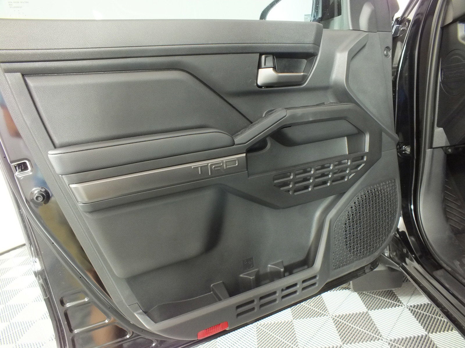 2026 Toyota Tacoma TRD Sport *1-OWNER, UNDER 1K MILES!*