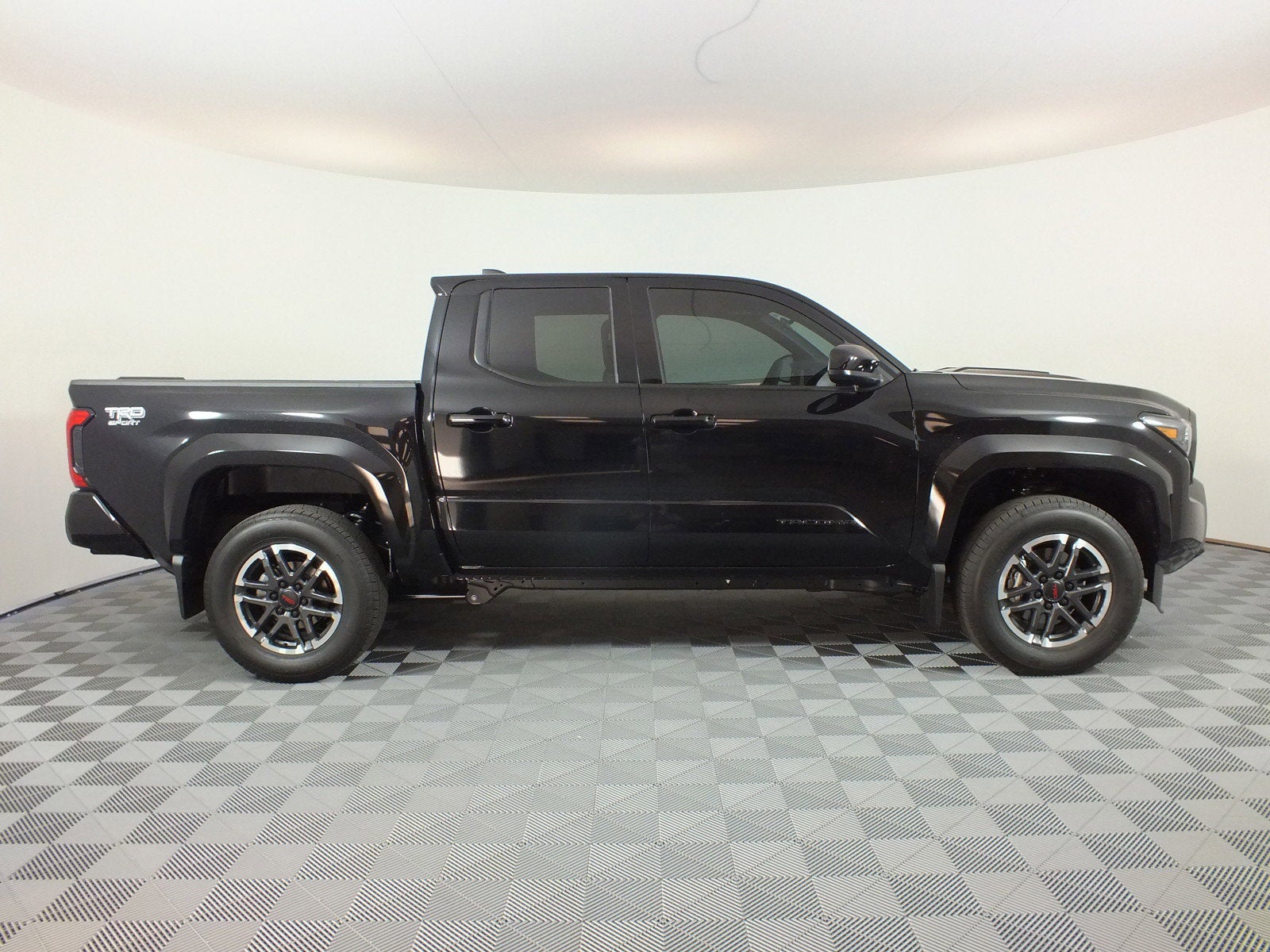 2026 Toyota Tacoma TRD Sport *1-OWNER, UNDER 1K MILES!*