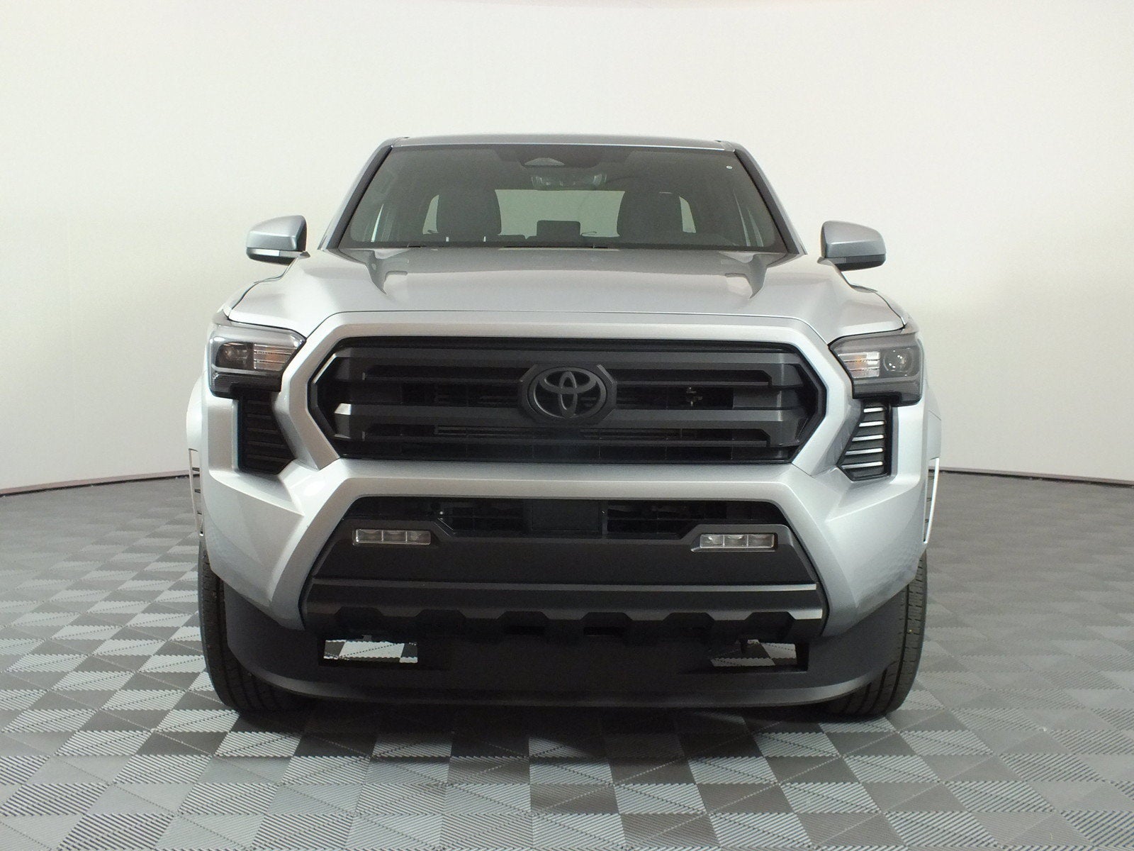2025 Toyota Tacoma SR5 *1-OWNER*