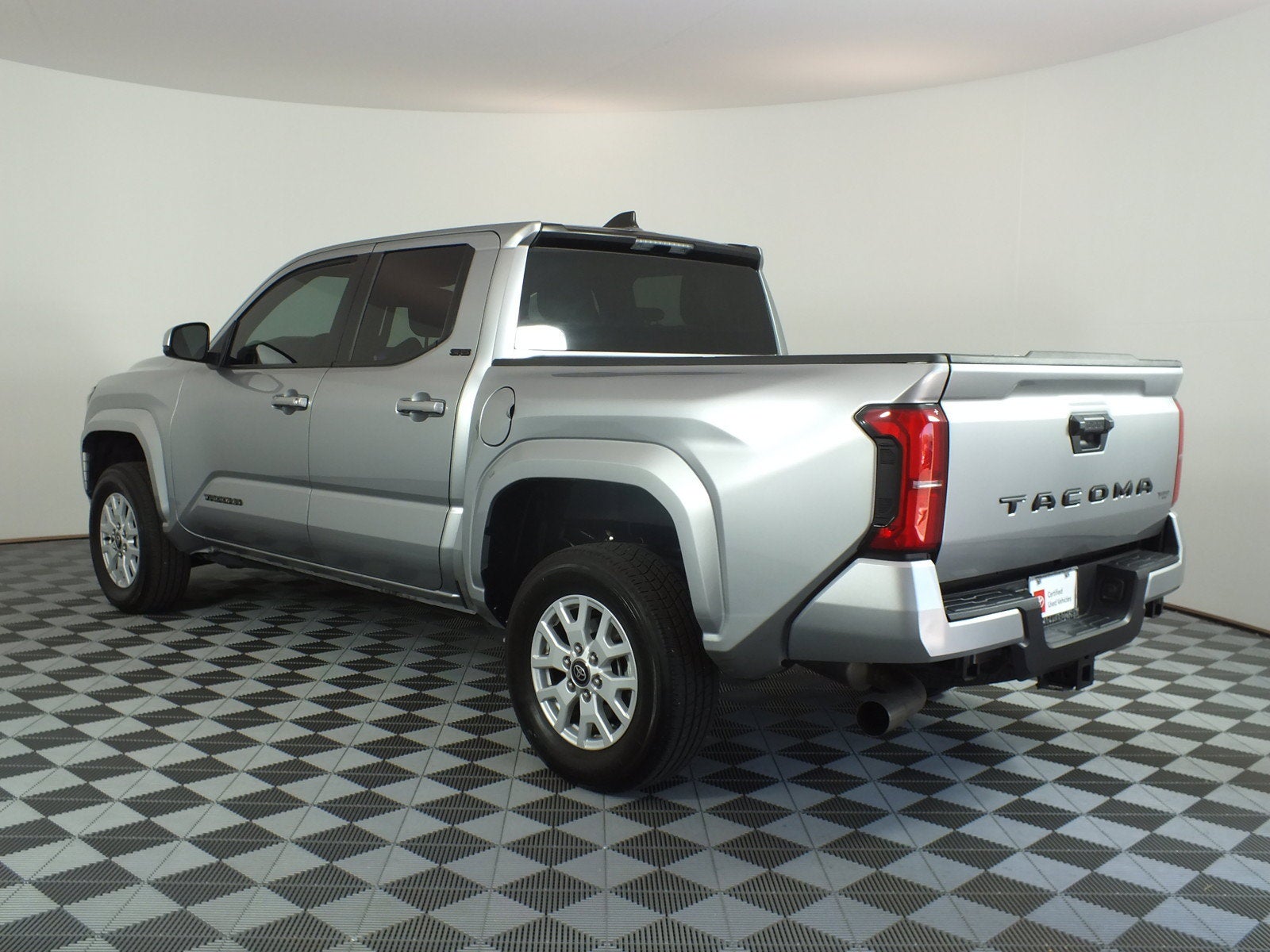 2025 Toyota Tacoma SR5 *1-OWNER*