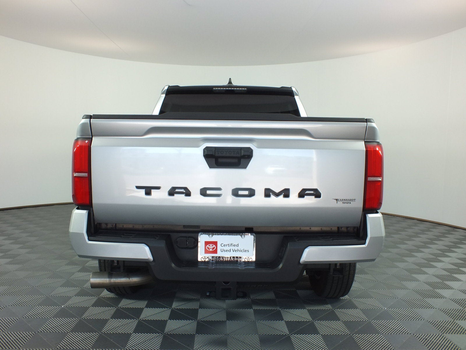 2025 Toyota Tacoma SR5 *1-OWNER*