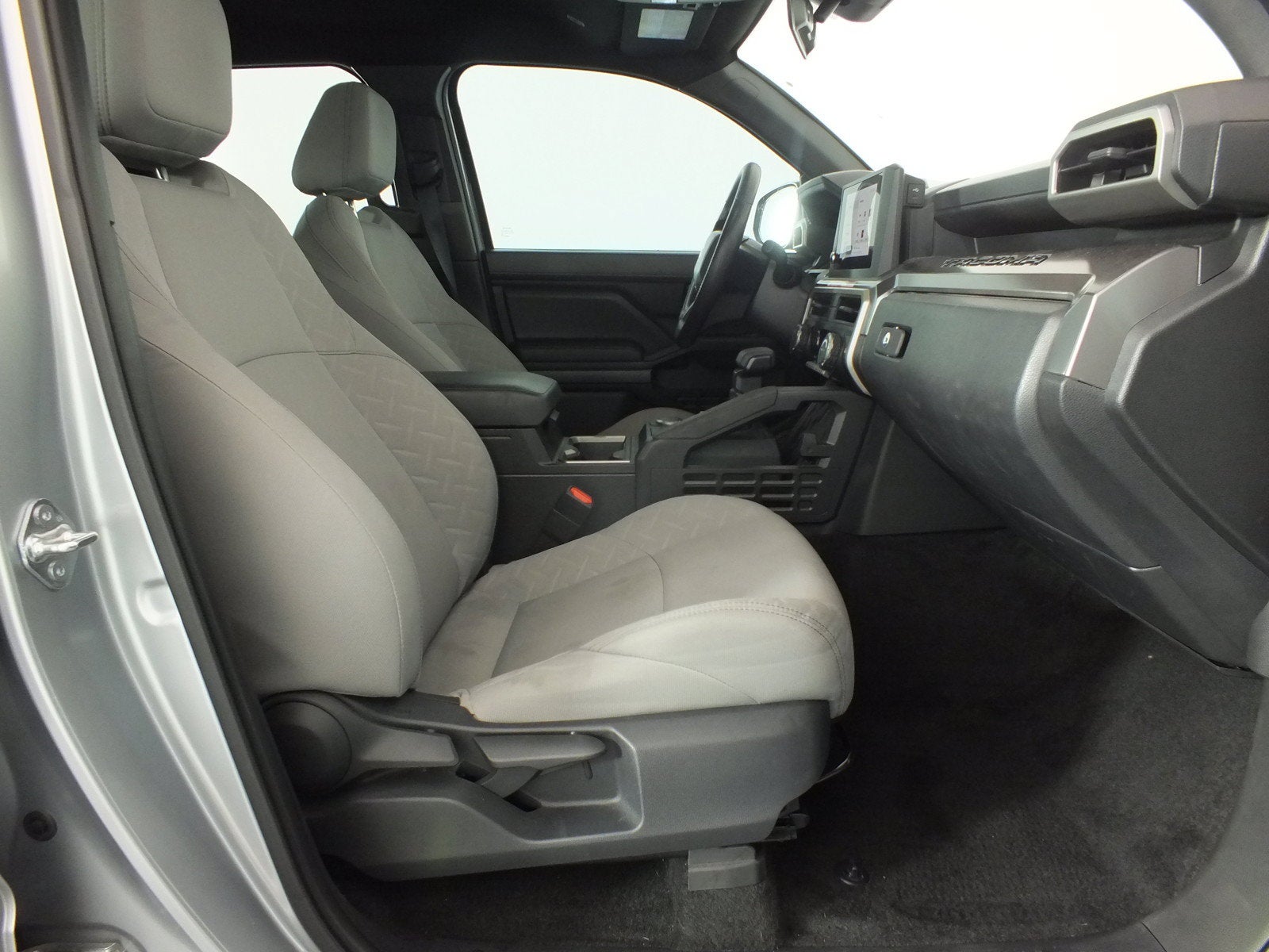 2025 Toyota Tacoma SR5 *1-OWNER*
