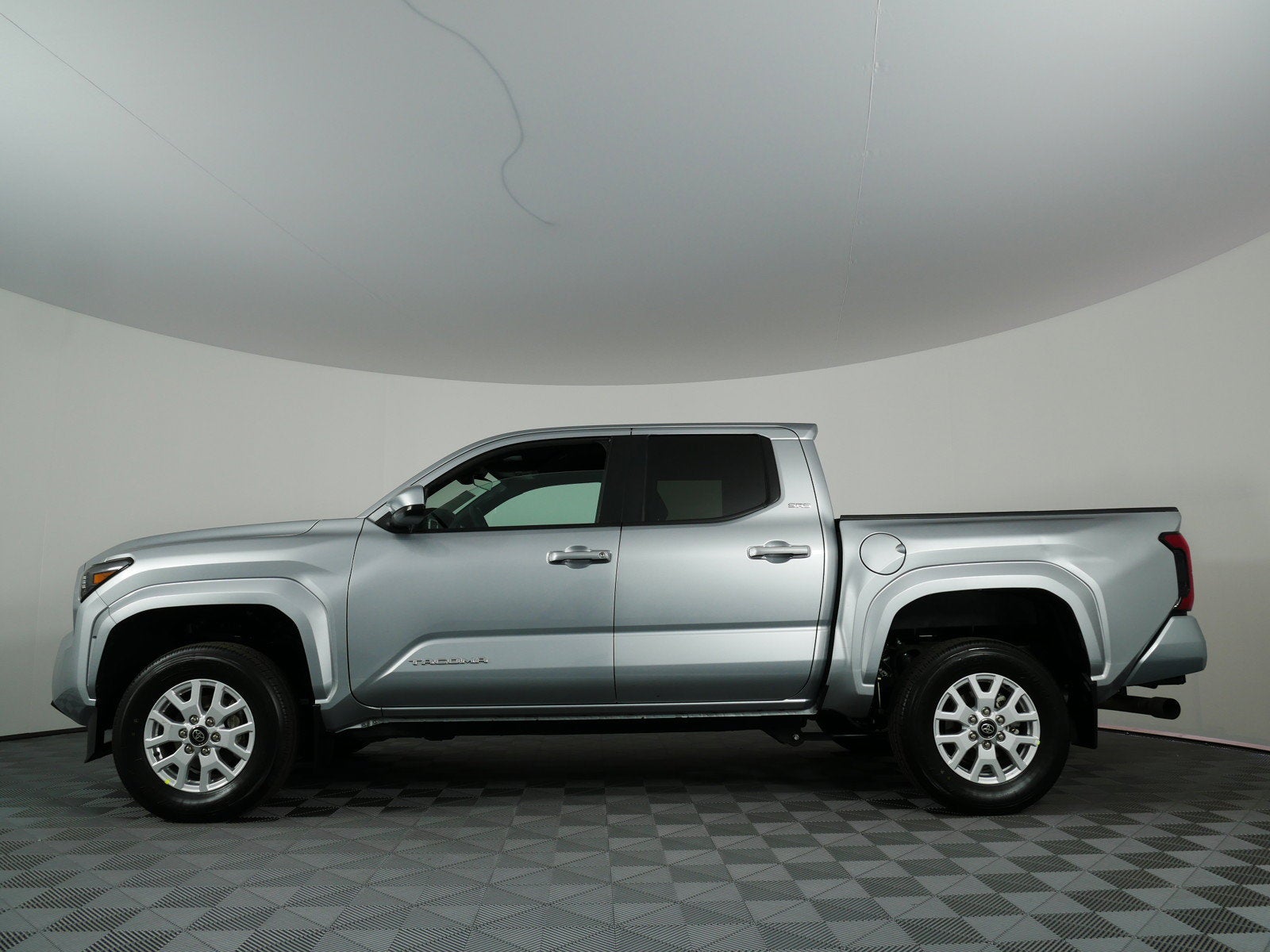 2024 Toyota Tacoma SR5 2WD *1-OWNER*