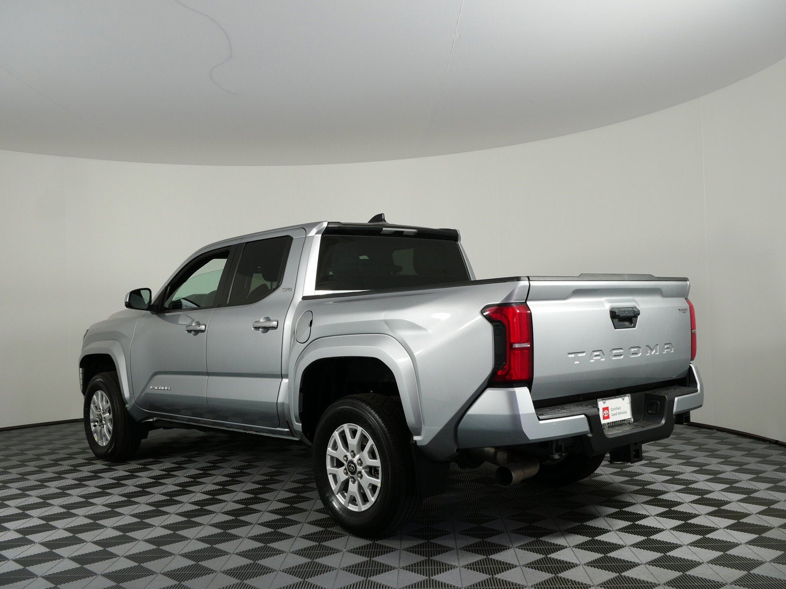 2024 Toyota Tacoma SR5 2WD *1-OWNER*
