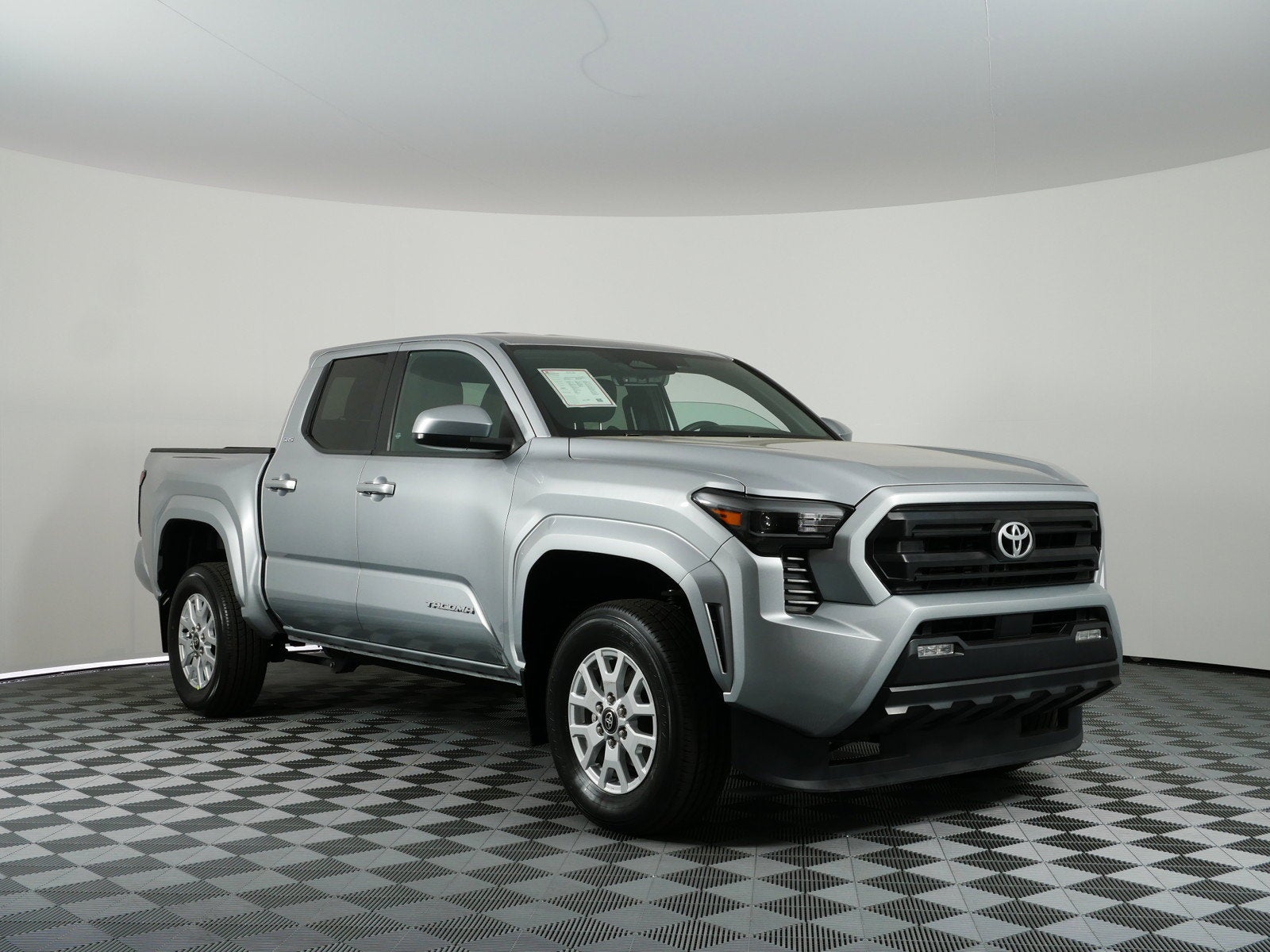 2024 Toyota Tacoma SR5 2WD *1-OWNER*