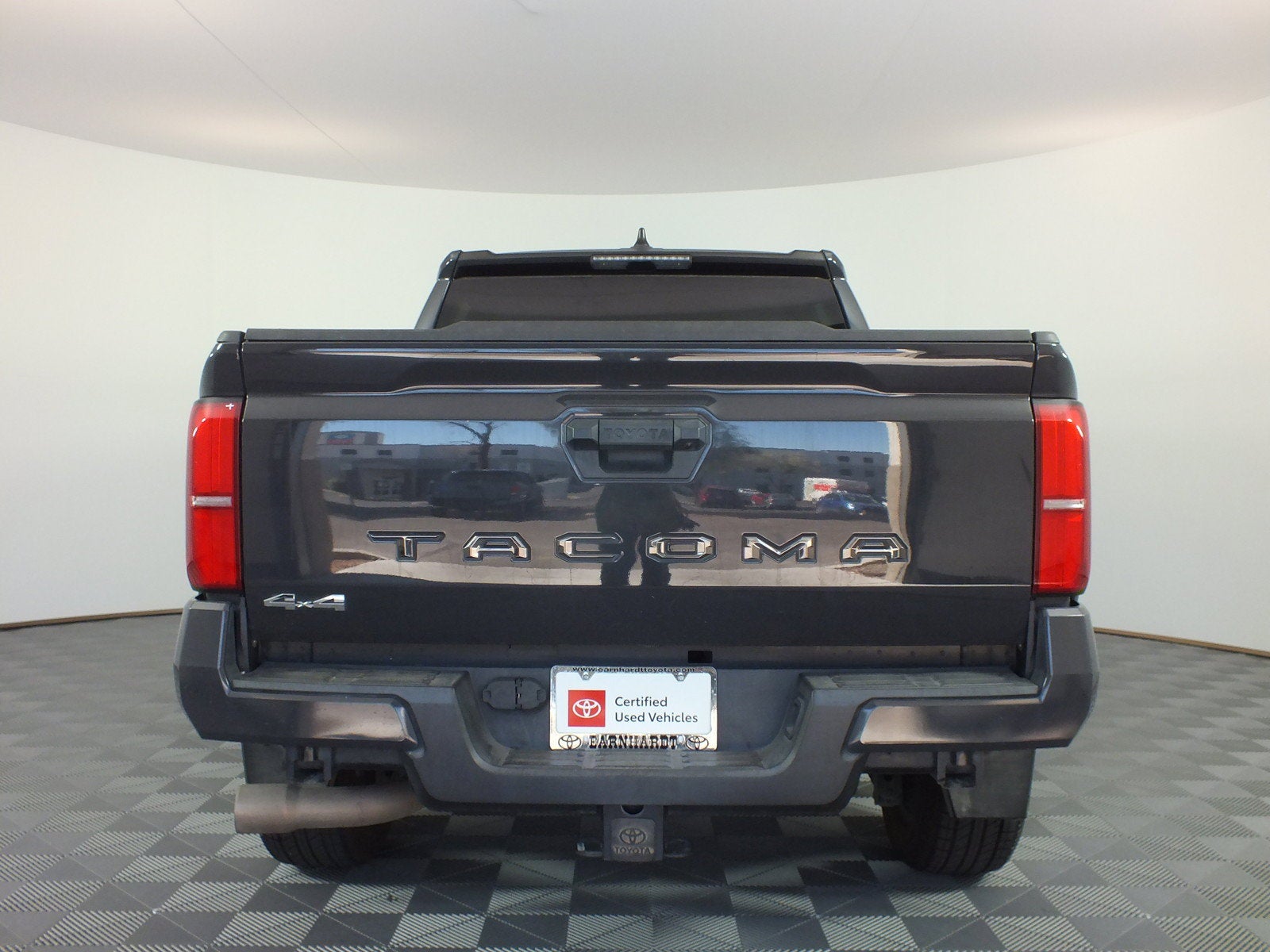 2024 Toyota Tacoma SR5 4WD *1-OWNER*