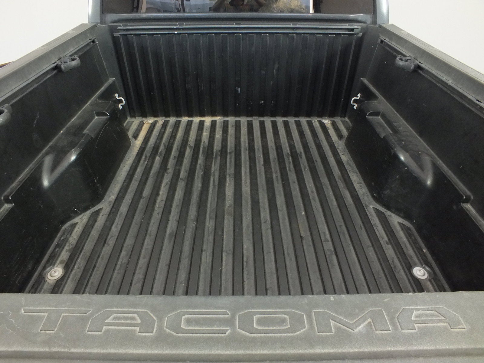 2024 Toyota Tacoma SR5 4WD *1-OWNER*