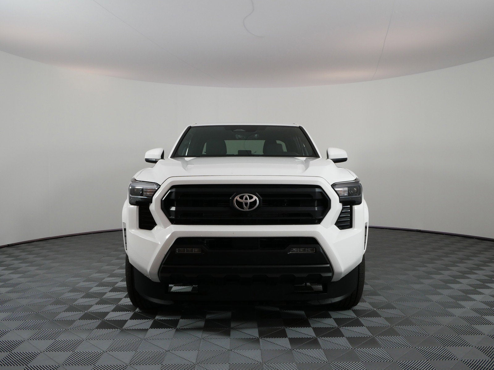 2024 Toyota Tacoma SR5 4WD *1-OWNER*