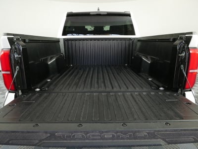 2024 Toyota Tacoma SR5 4WD *1-OWNER*