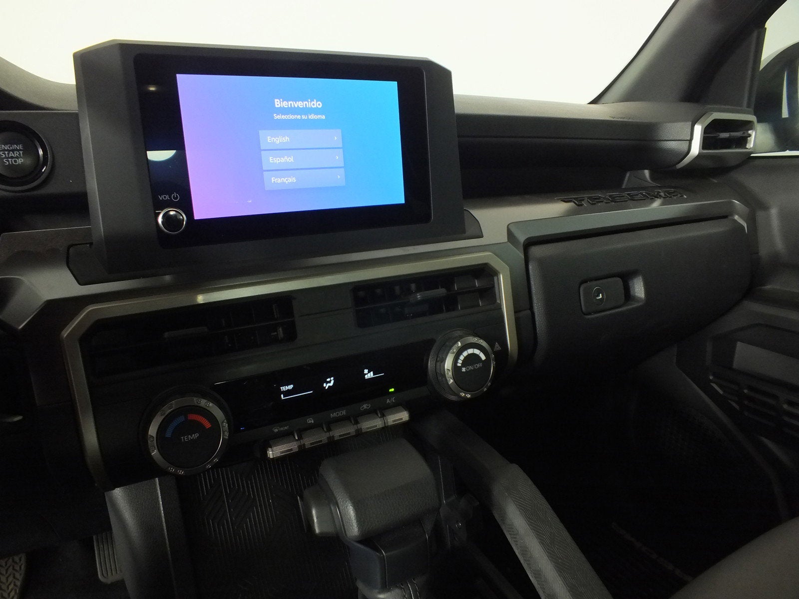 2024 Toyota Tacoma SR5 4WD *1-OWNER! LOW MILES!*
