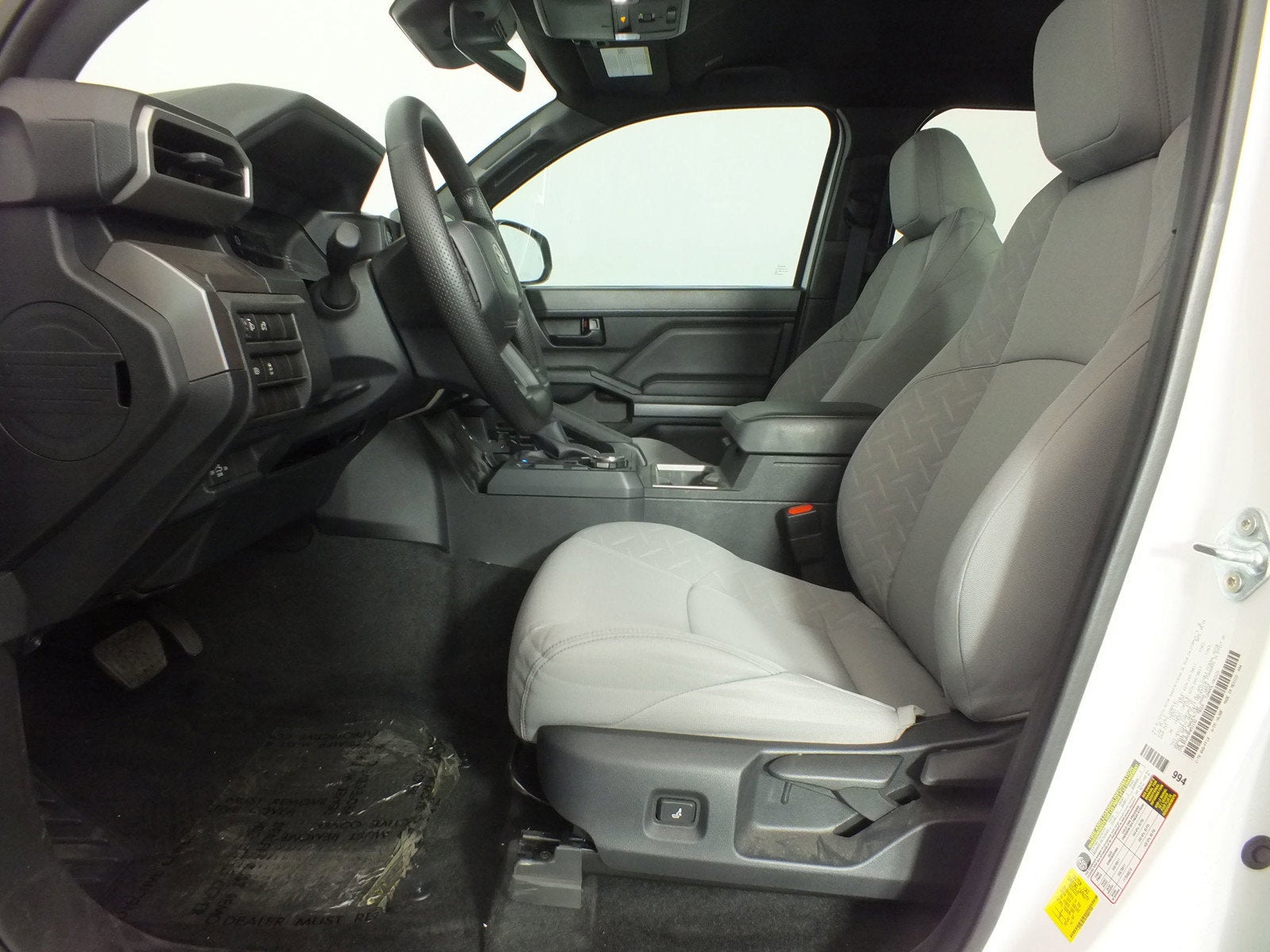 2024 Toyota Tacoma SR5 4WD *1-OWNER! LOW MILES!*