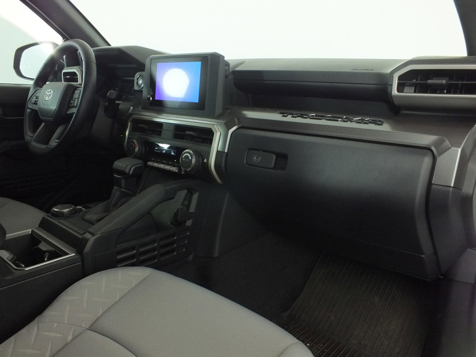 2024 Toyota Tacoma SR5 4WD *1-OWNER! LOW MILES!*