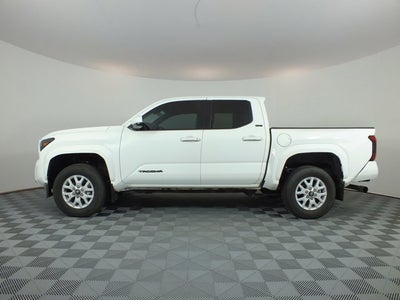 2024 Toyota Tacoma SR5 4WD *1-OWNER! LOW MILES!*