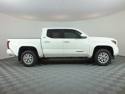 2024 Toyota Tacoma SR5 4WD *1-OWNER! LOW MILES!*