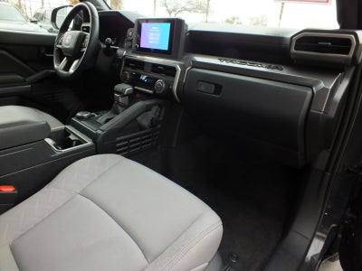 2025 Toyota Tacoma SR5 4WD *1-OWNER*
