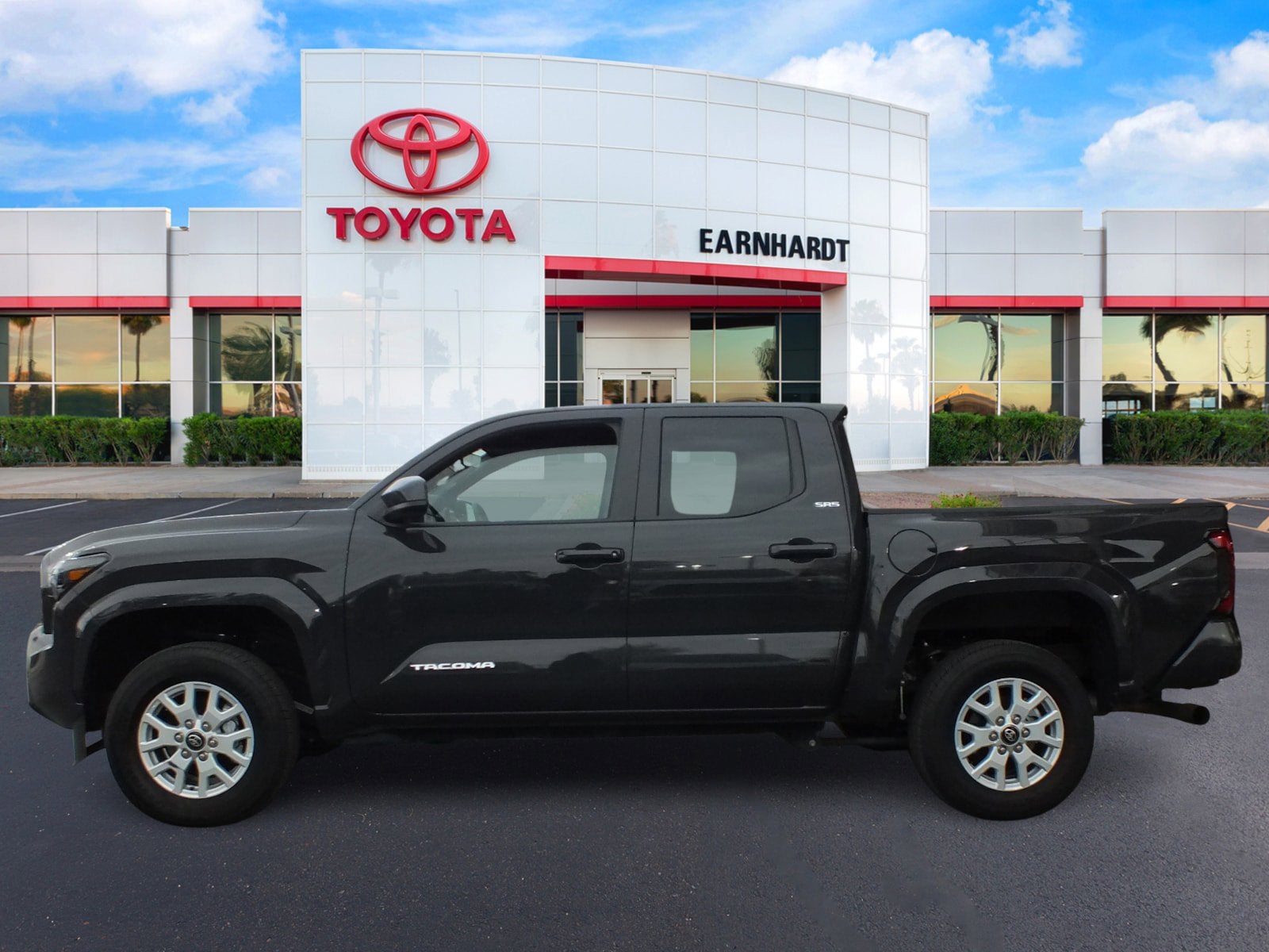 2025 Toyota Tacoma SR5 4WD *1-OWNER*