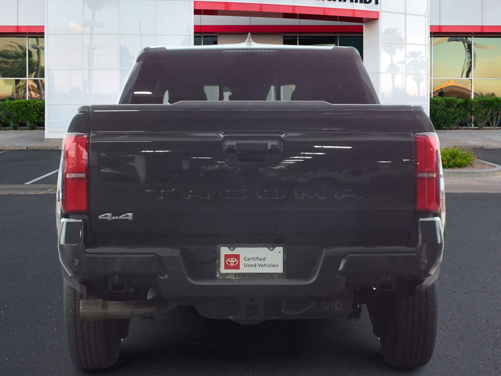 2025 Toyota Tacoma SR5 4WD *1-OWNER*