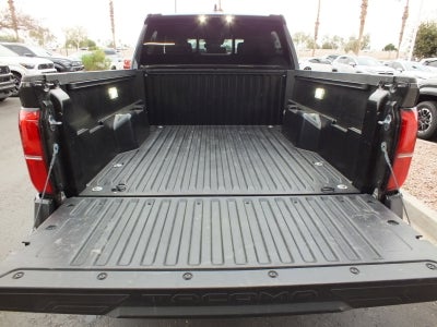 2025 Toyota Tacoma SR5 4WD *1-OWNER*