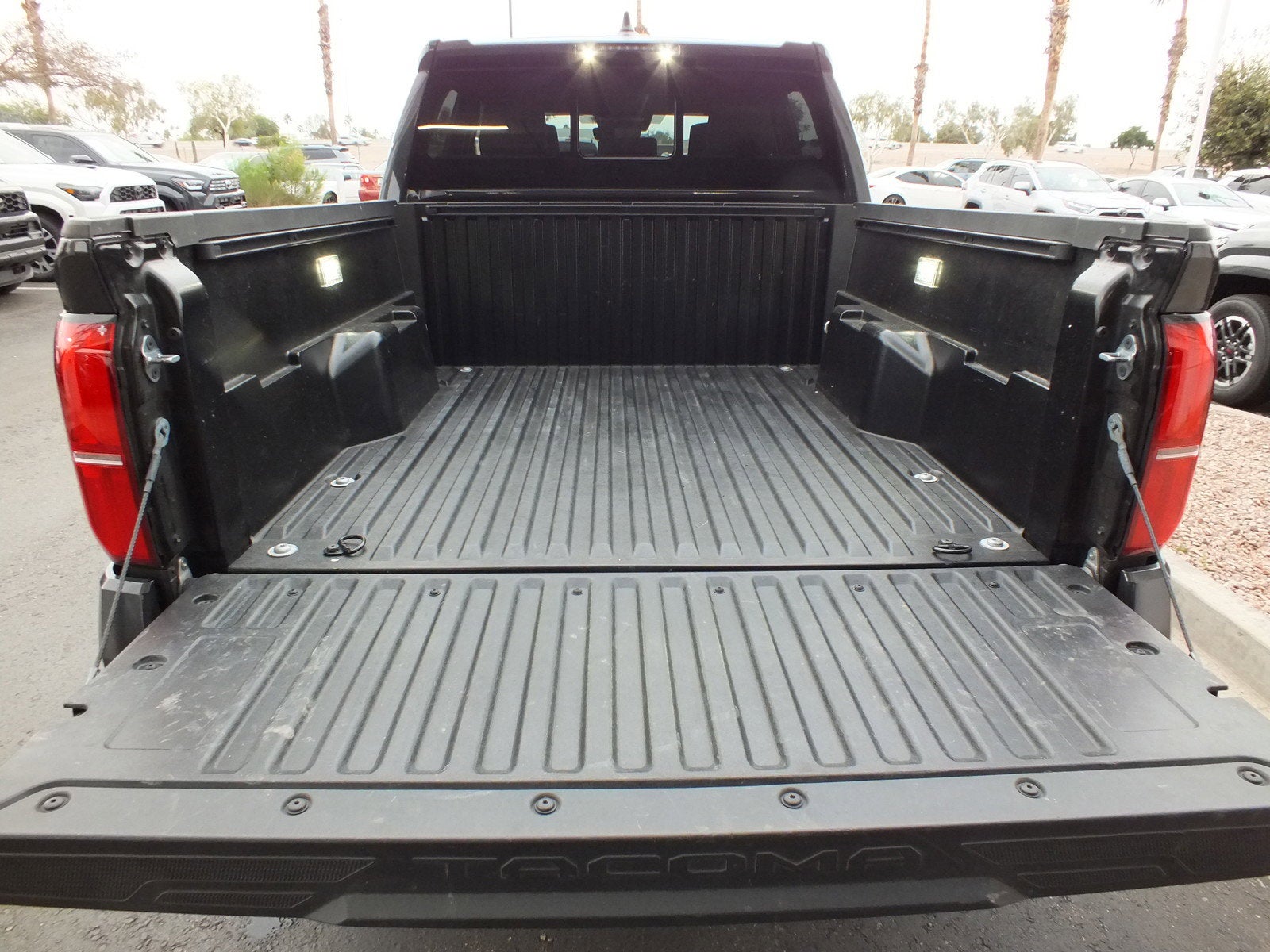 2025 Toyota Tacoma SR5 4WD *1-OWNER*