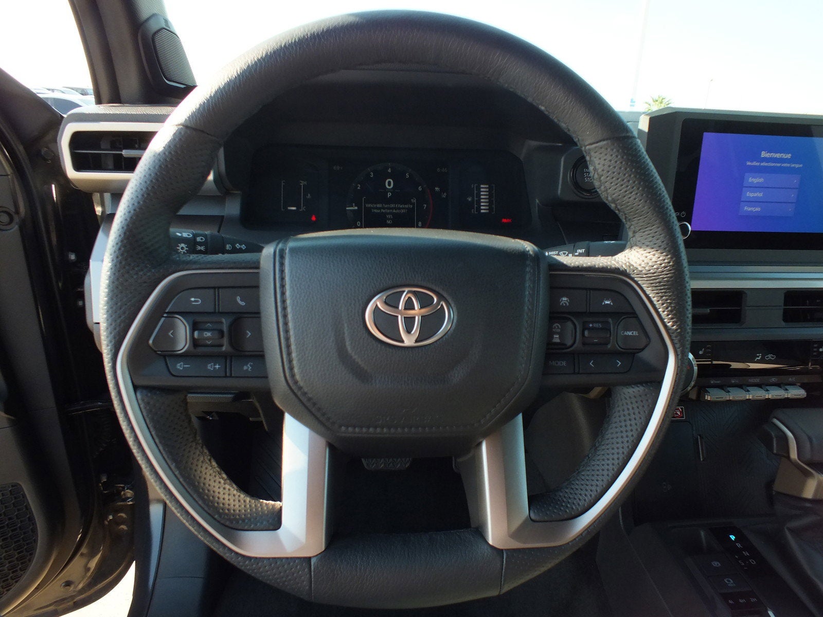 2025 Toyota Tacoma SR5 4WD *1-OWNER, CLEAN CARFAX!*