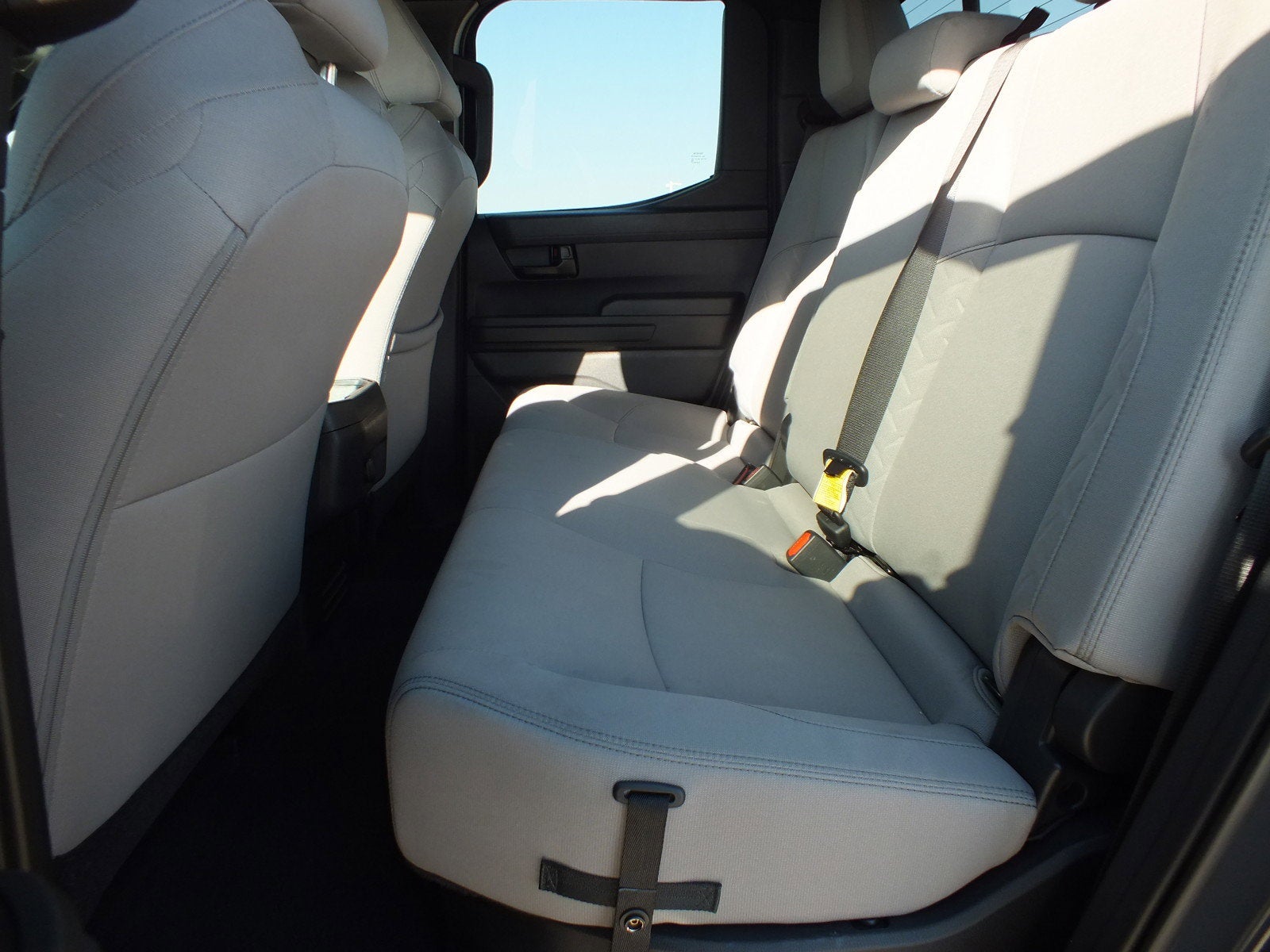 2025 Toyota Tacoma SR5 4WD *1-OWNER, CLEAN CARFAX!*