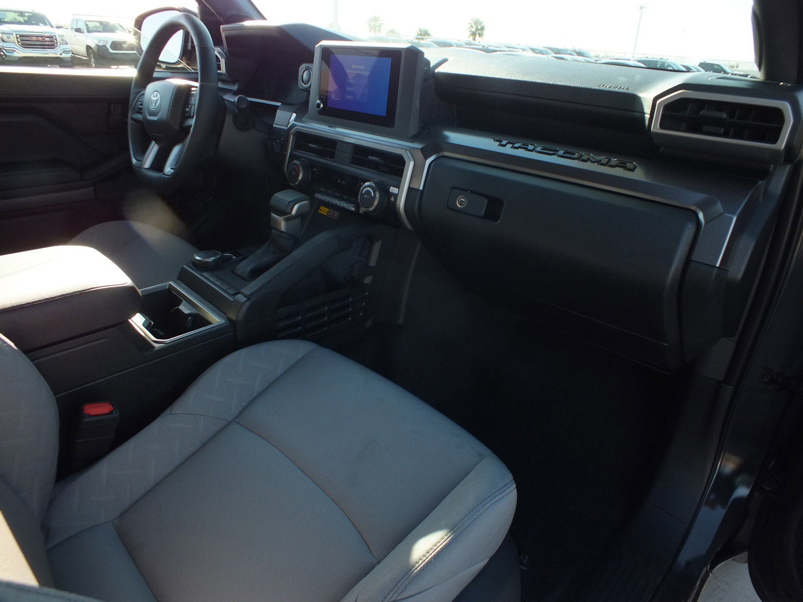 2025 Toyota Tacoma SR5 4WD *1-OWNER, CLEAN CARFAX!*