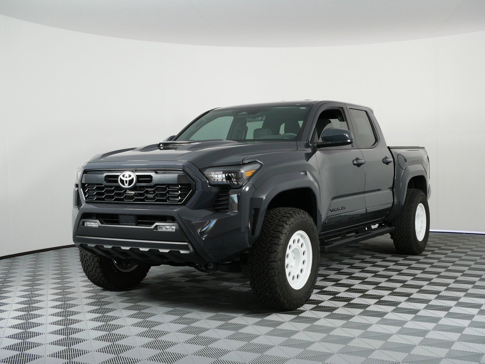 2025 Toyota Tacoma TRD Sport 4WD *1-OWNER, CLEAN CARFAX!*