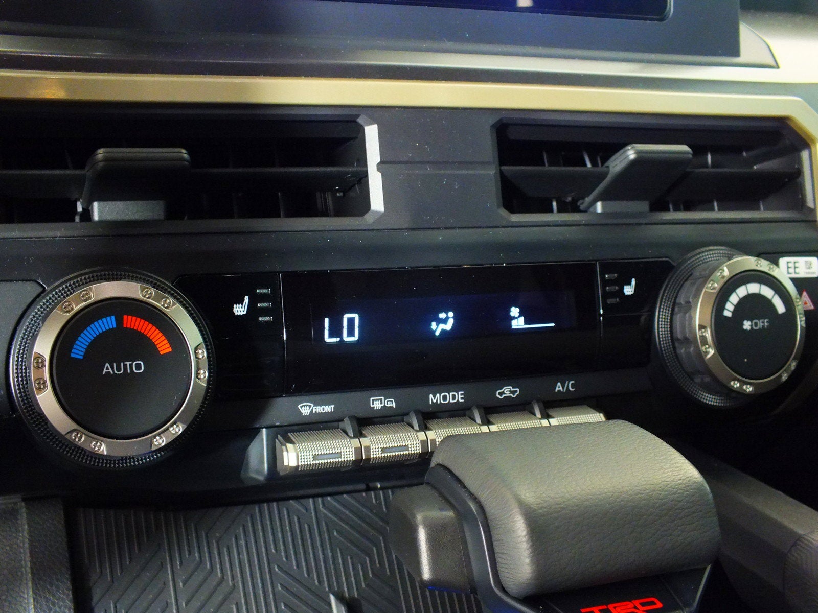 2025 Toyota Tacoma TRD Sport 4WD *1-OWNER*