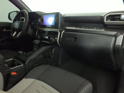 2025 Toyota Tacoma TRD Sport 4WD *1-OWNER*