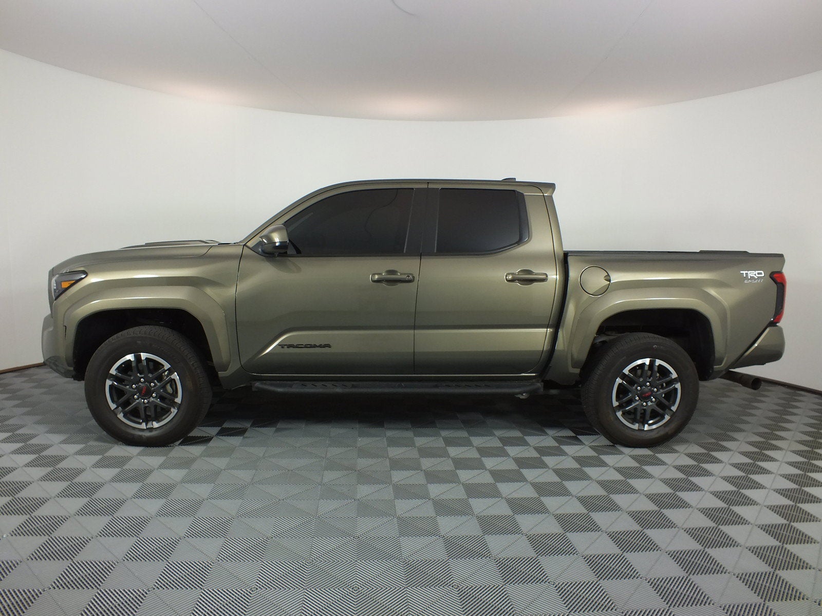 2025 Toyota Tacoma TRD Sport 4WD *1-OWNER*