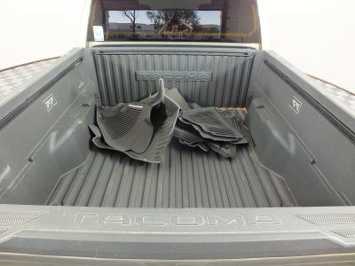 2025 Toyota Tacoma TRD Sport 4WD *1-OWNER*