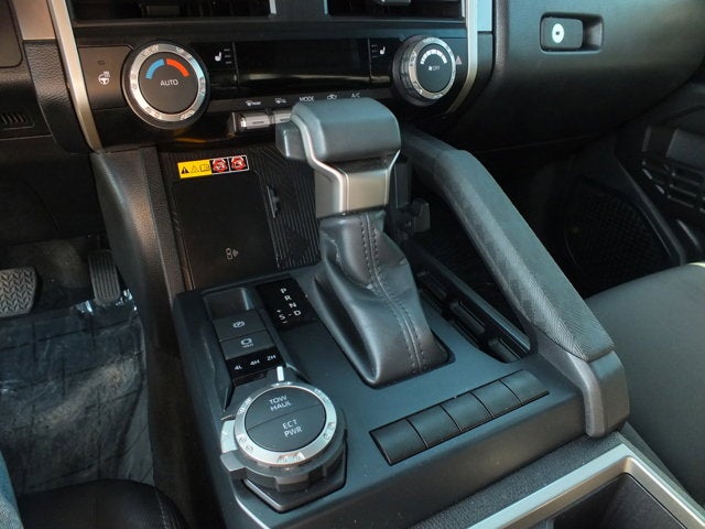 2024 Toyota Tacoma SR5 4WD *LOOKS AWESOME!*