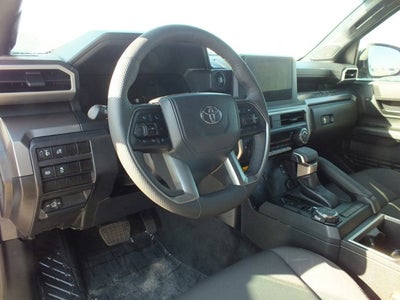 2024 Toyota Tacoma SR5 4WD *LOOKS AWESOME!*