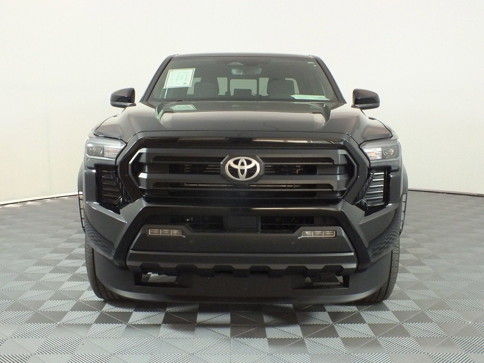 2025 Toyota Tacoma SR5 4WD *1-OWNER! UNDER 20K MILES!*
