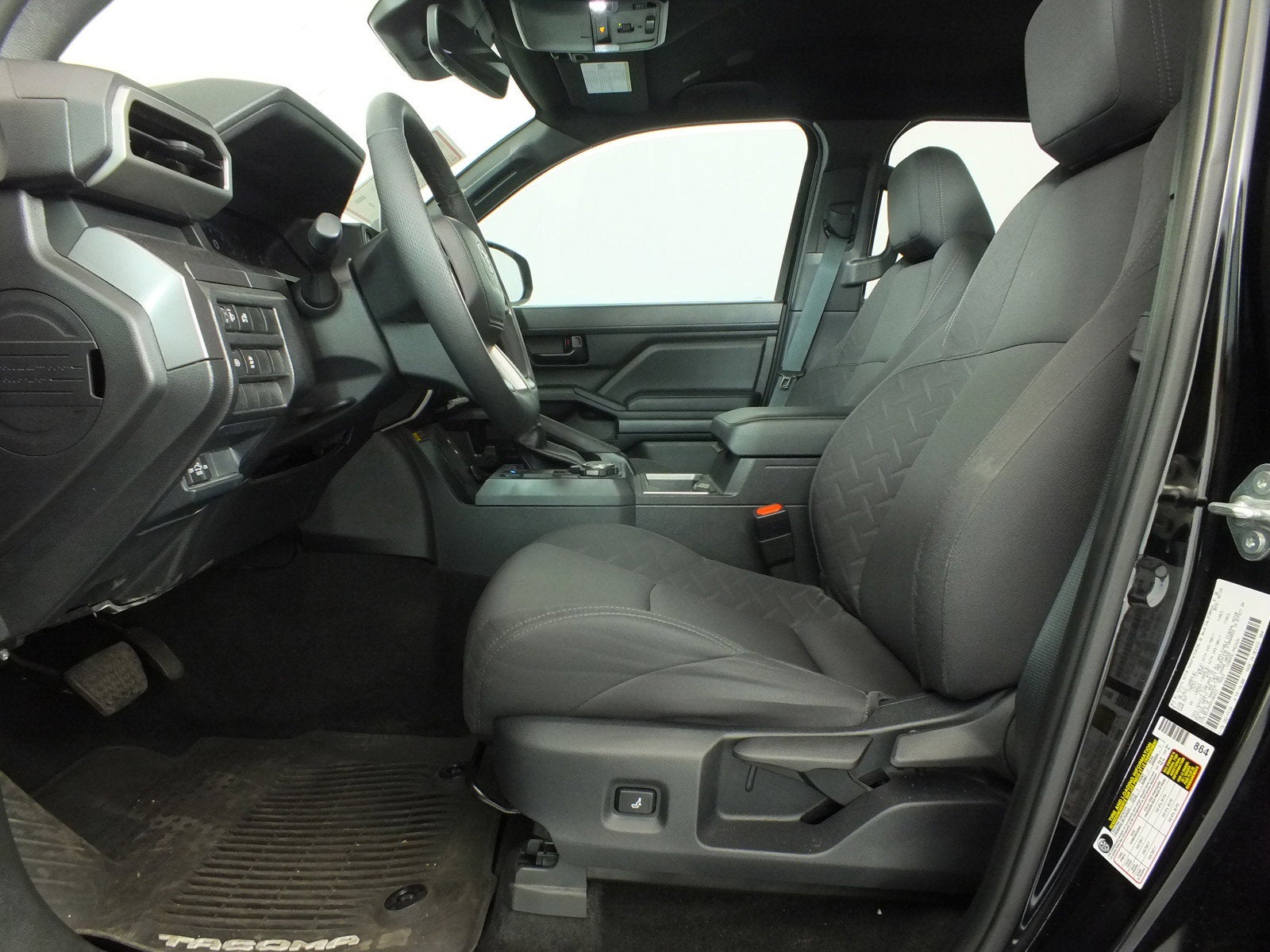 2025 Toyota Tacoma SR5 4WD *1-OWNER! UNDER 20K MILES!*