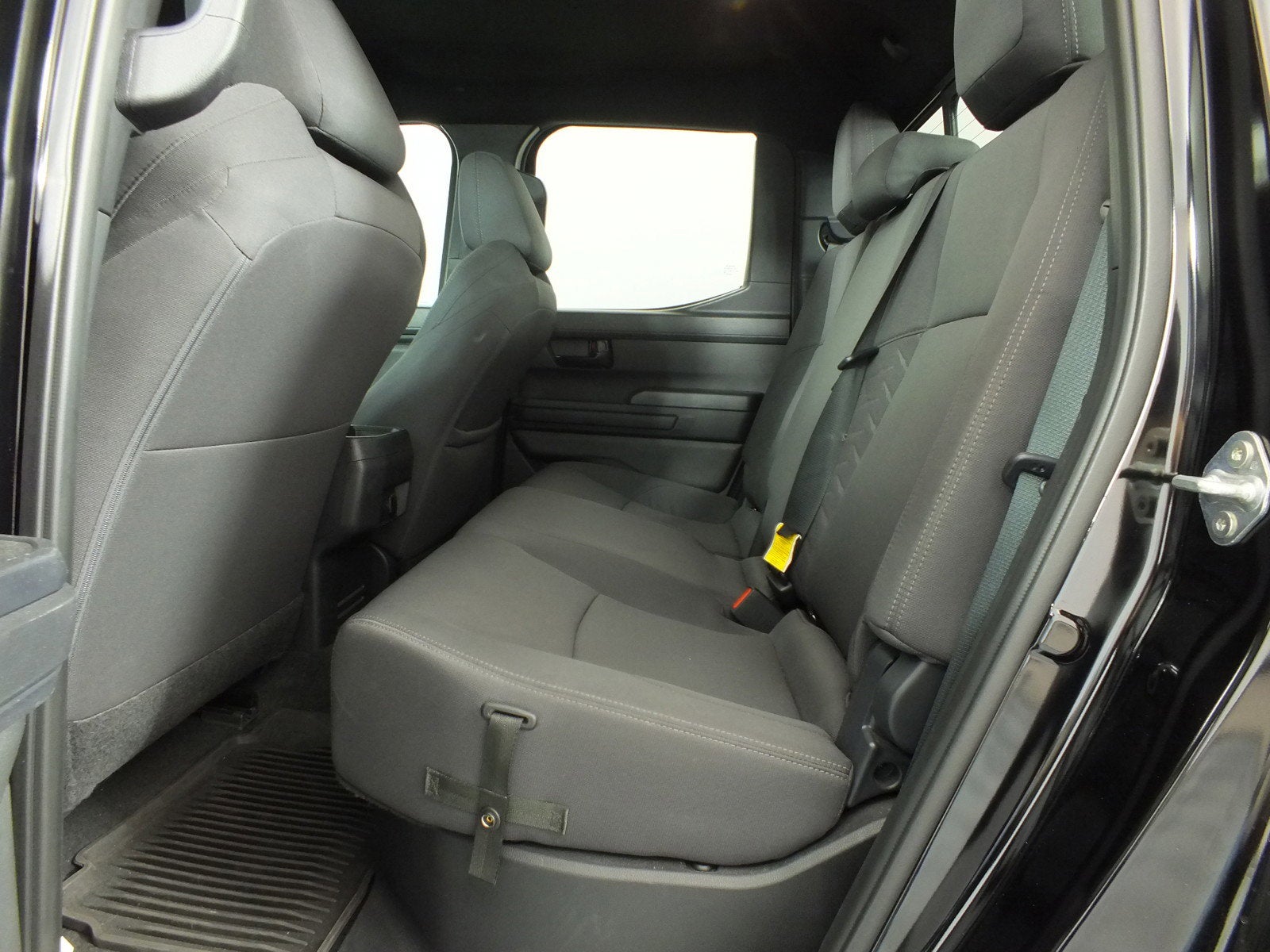 2025 Toyota Tacoma SR5 4WD *1-OWNER! UNDER 20K MILES!*