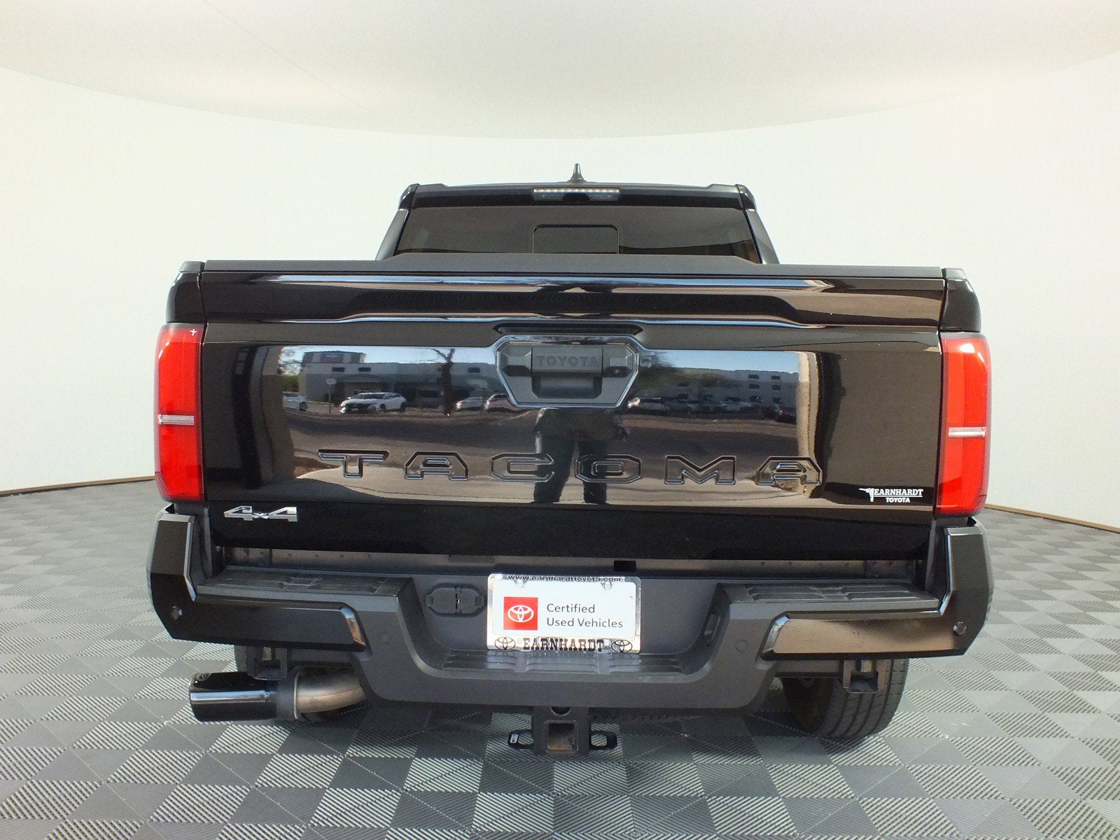 2025 Toyota Tacoma SR5 4WD *1-OWNER! UNDER 20K MILES!*
