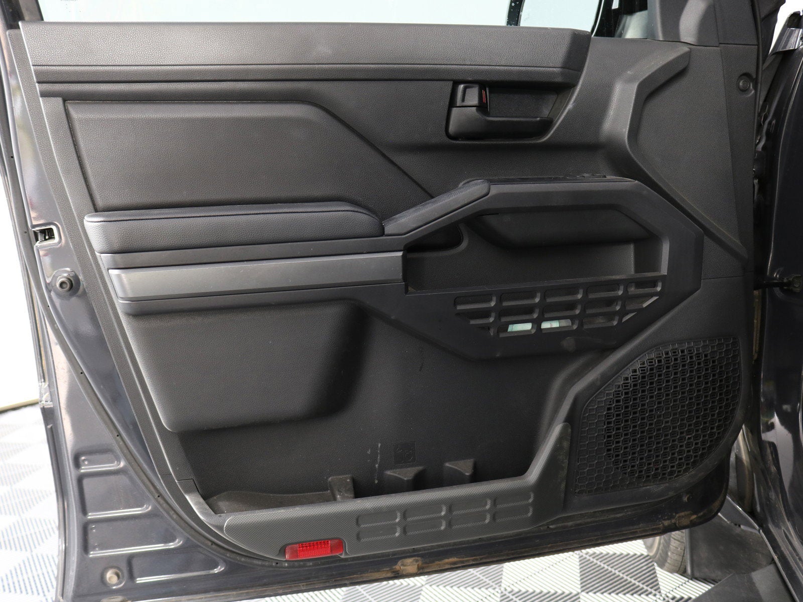 2024 Toyota Tacoma SR5 4WD *1-OWNER*