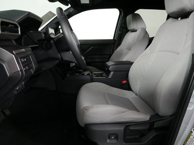 2025 Toyota Tacoma SR5 4WD *1-OWNER*