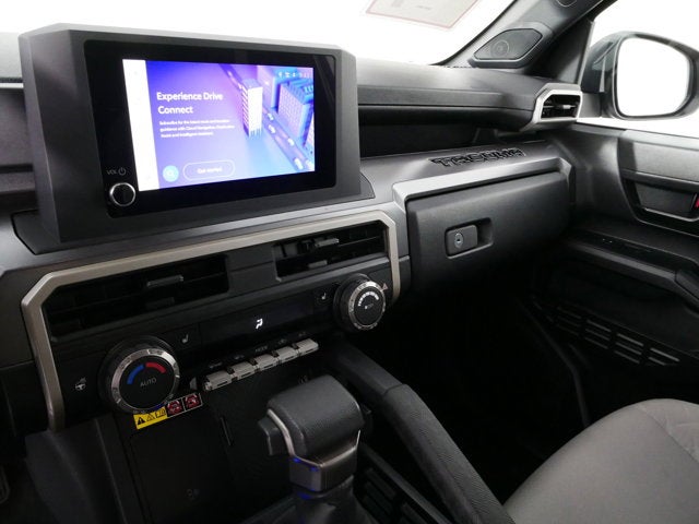 2025 Toyota Tacoma SR5 4WD *1-OWNER*