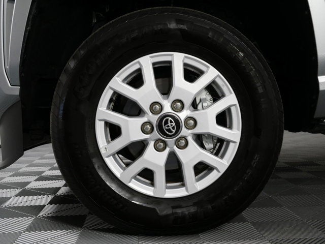 2025 Toyota Tacoma SR5 4WD *1-OWNER*