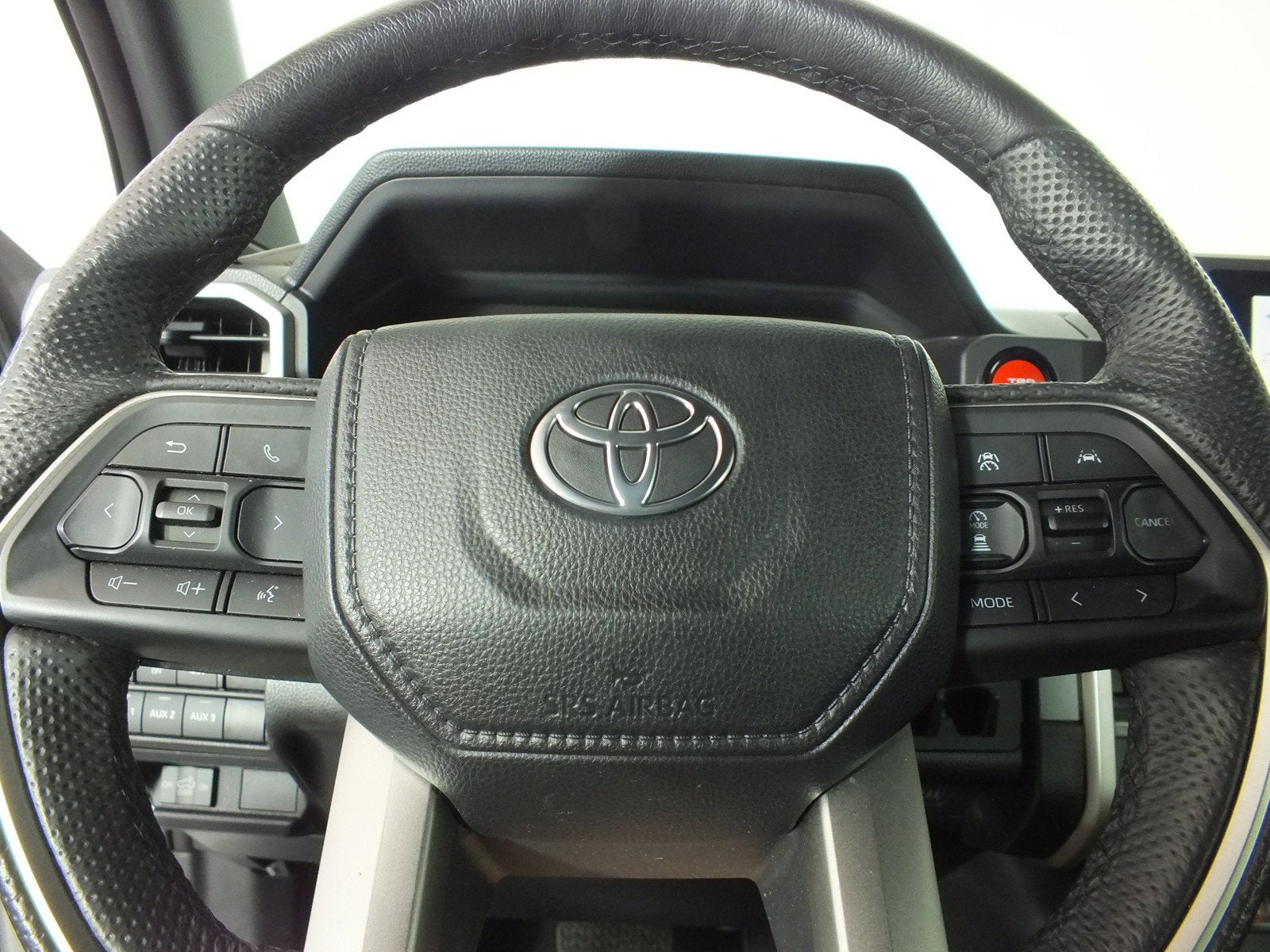 2024 Toyota Tacoma TRD Off Road 4WD *1-OWNER! SUPER LOW MILES!*