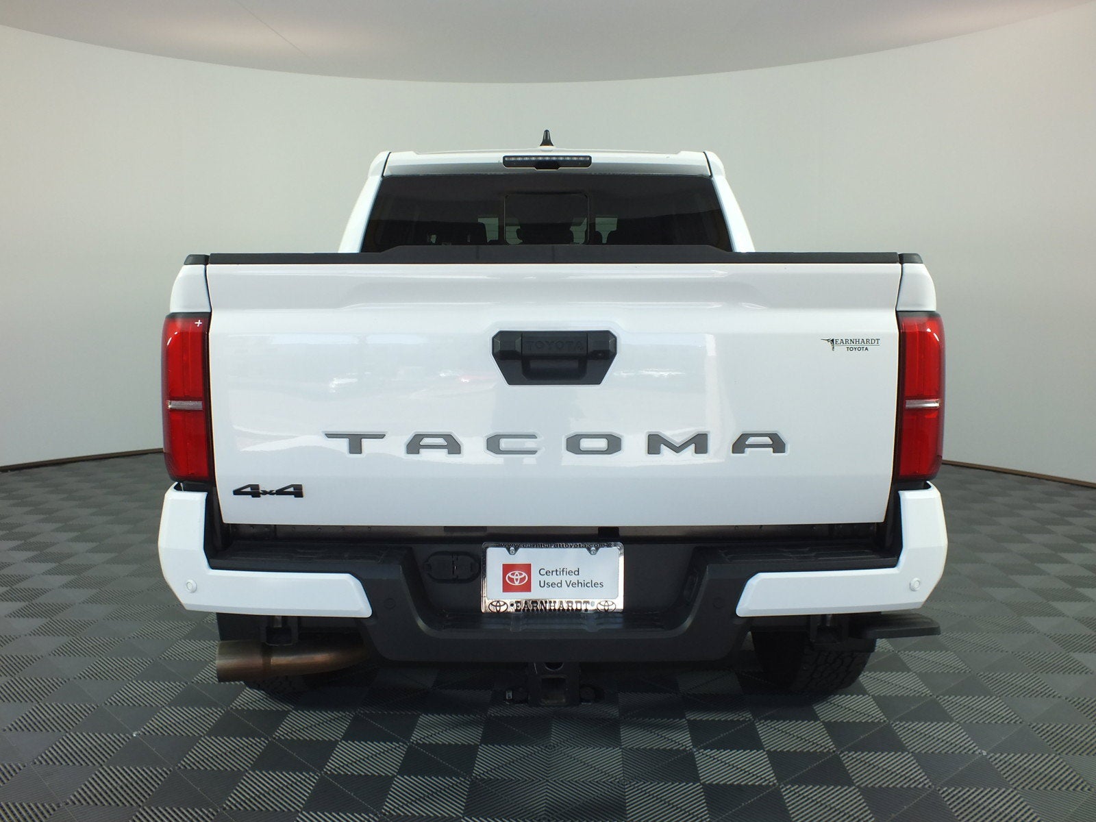 2024 Toyota Tacoma TRD Off Road 4WD *1-OWNER! SUPER LOW MILES!*